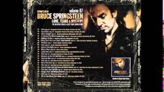 Bruce Springsteen and Jimmy LaFave : Oklahoma Hills ( Woody Guthrie cover )