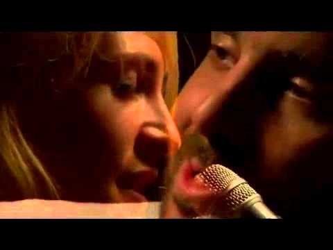 Metric-Gold Guns Girls (Acoustic)