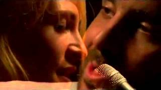 Metric-Gold Guns Girls (Acoustic)