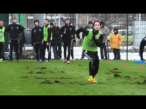 VfL Wolfsburg Ferhan Hasani, first days in Wolfsburg