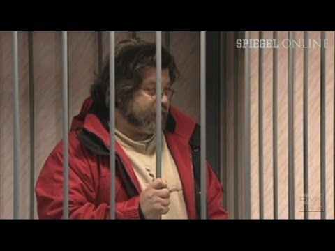 Greenpeace-Aktivisten vor Gericht: Protest gegen russische Justiz | DER SPIEGEL