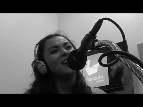 Ruzica Flores en La Celda De Bob - 11C