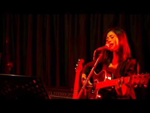 Evony Arty - Perempuan ini - Audi