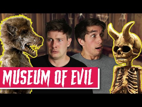 MEETING A REAL LIFE WEREWOLF AND VAMPIRE- Denmark's Museum Obscurum