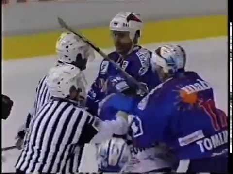 DEL 00-01 #9 Iserlohn - Mannheim 1-4 Teil 1