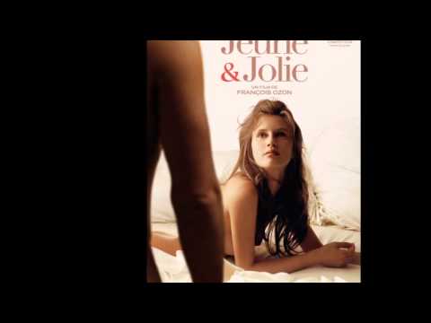 download lagu mp3 mp4 Jeune Et Jolie Soundtrack, download lagu Jeune Et Jolie Soundtrack gratis, unduh video klip Jeune Et Jolie Soundtrack