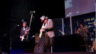 Sweet Thing - Boney James (Smooth Jazz Family)