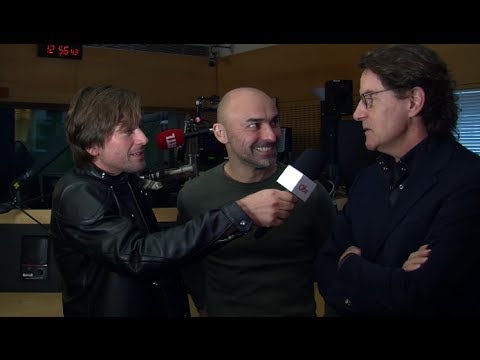 Soldat rose 2 : Dutronc et Cabrel jouent aux journalistes