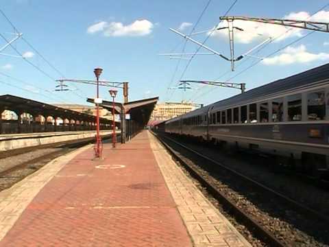 IC553 Bucuresti Nord - Suceava pleaca din Bucuresti Nord cu Bobica 078, 06 Iunie 2011