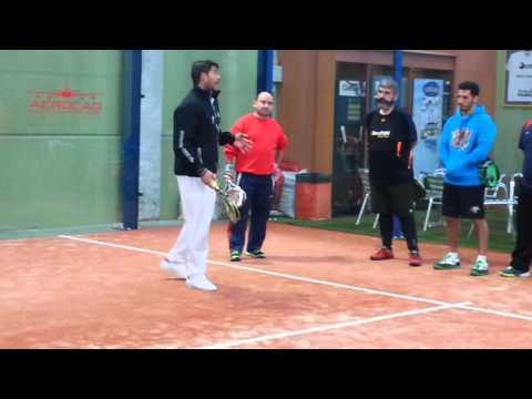 Entrenamiento Roby Pampin . clinic en sevilla ( santanas padel court )