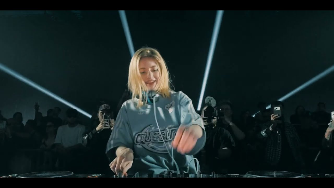 HYSTA | MADAME LOYAL XXL 2026