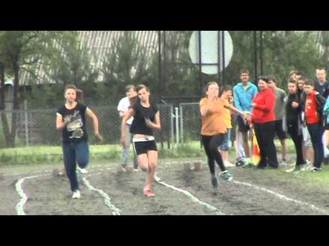 100 m dziewcząt - klasy II