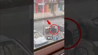 Download lagu This man does a trick to throw away the trash mp3 Download lagu This man does a trick to throw away the trash mp3