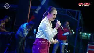 Download lagu MENYULAM KAIN YANG RAPUH - BONITA -ALL NEW METRO ' || ANI JAYA AUDIO || TLOGOTIRTO KARANGAWEN DEMAK mp3