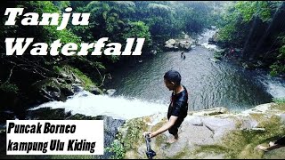 preview picture of video 'Tanju Waterfall Kampung Ulu Kiding Puncak Borneo 08.07.2017'