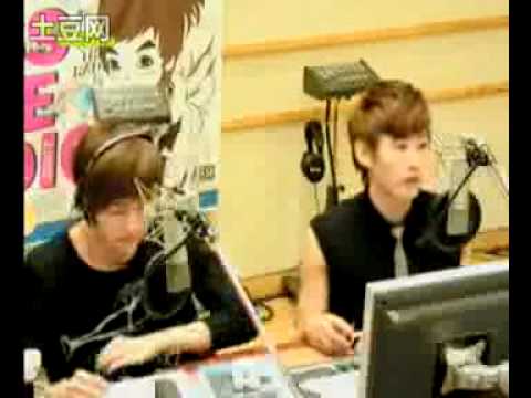 100405 [7/12] Sukira Full Bora - Onew and Eunhyuk