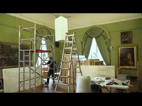Artwork removal at Towneley Hall - Timelapse