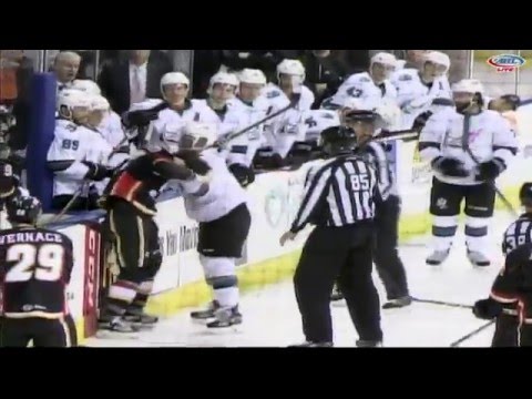 Raffi Torres vs Mitchell Heard