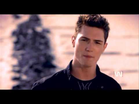 download lagu mp3 mp4 Phixx Strange Love, download lagu Phixx Strange Love gratis, unduh video klip Phixx Strange Love