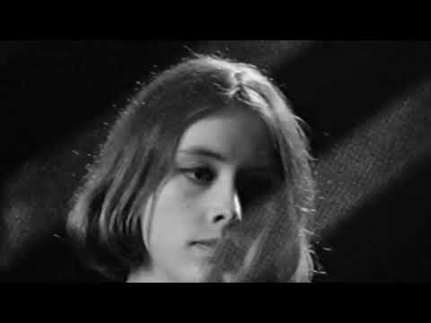 Slowdive - 40 Days (Video)