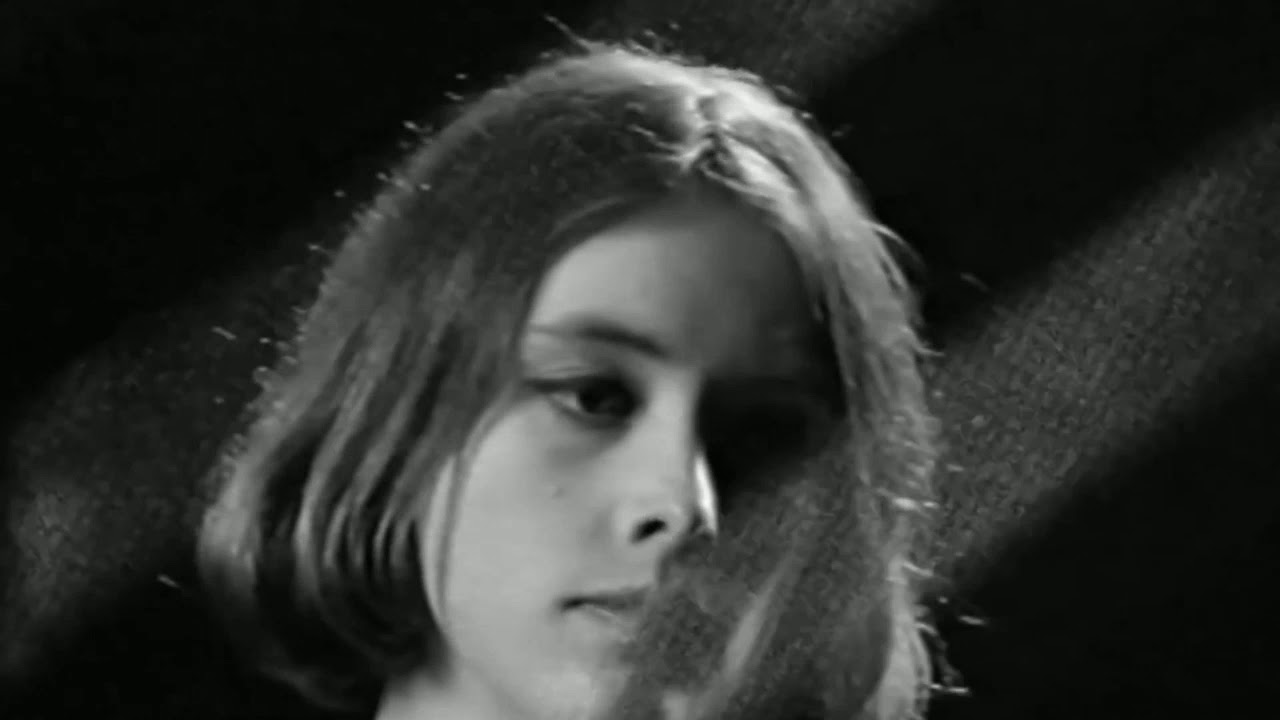 Slowdive - 40 Days (Video)