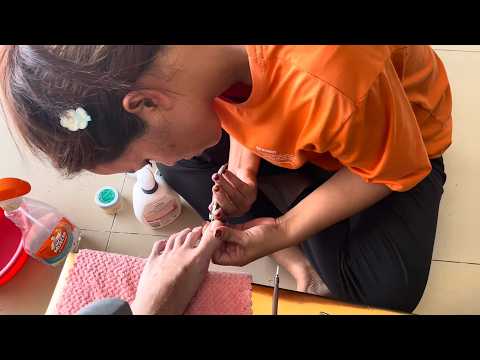 Pedicure Open Sunday