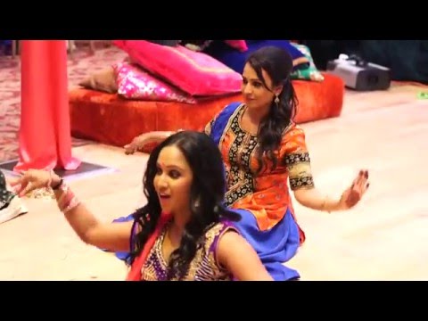 Beautiful Pakistani Mehndi Dance Performance Old hindi remix