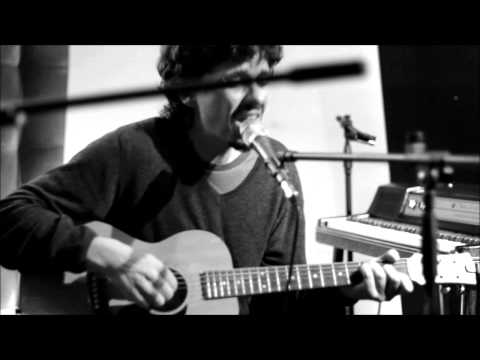 RICCARDO SINIGALLIA - La descrizione di un attimo HD (live @ Morgana - BENEVENTO 2012)