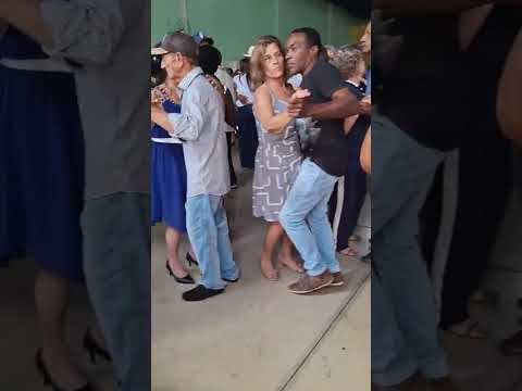 forró em tapira mg #musicadancante #shots #dance .
