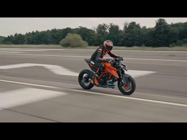 The new KTM 1390 Super Duke R