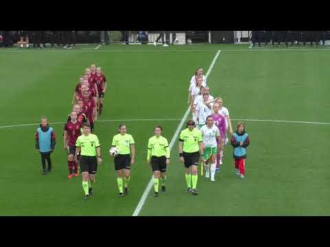 Belgium WU19 and Republic of Ireland WU19 enter the field on 29.10.2024