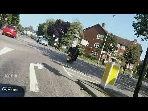 ET12 SKV - Drives Off On A Red Light