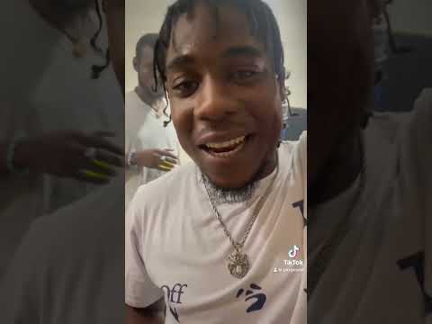 Who can translate😂? #trending #viral #spanish  #pxrgeunit