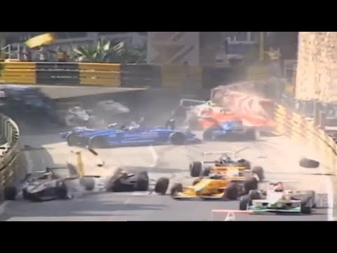 Macau Grand Prix Pile Up Of 1999