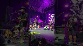 Download lagu Tony Q Rastafara - Gembira Adalah Obat Live at Purwokerto Mods May Day 2024 mp3