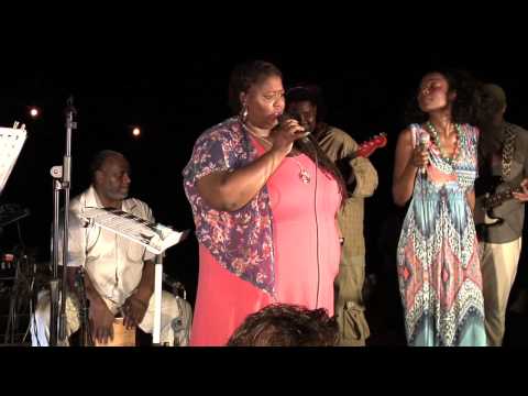 Shirma Rouse & Giovanca - 'A Natural Woman' LIVE @ Blue Bay Curacao 2014