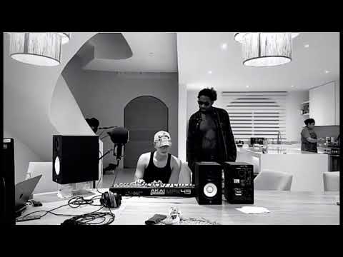 Dpat with Brent Faiyaz while producing "Pistachios"