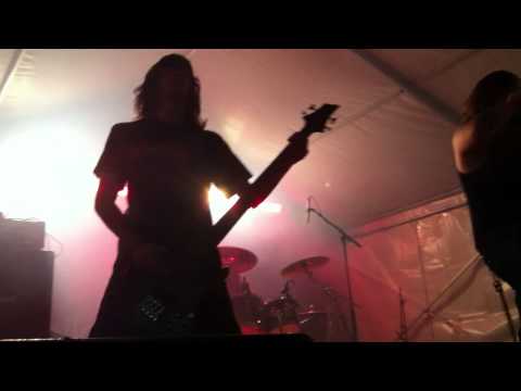 BloodThumb - The Darkest Shades Of Grey Live @ Drakbåtsfestivalen 2011 online metal music video by BLOODTHUMB