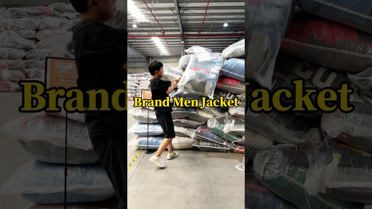 Used brand clothes wholesale supplier in China #secondhandshoes #thrift #secondhandclothes