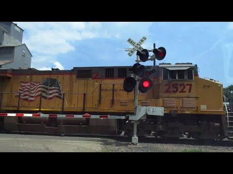 UP 2527 South MSSDM Farmington MN (7-1-2021)