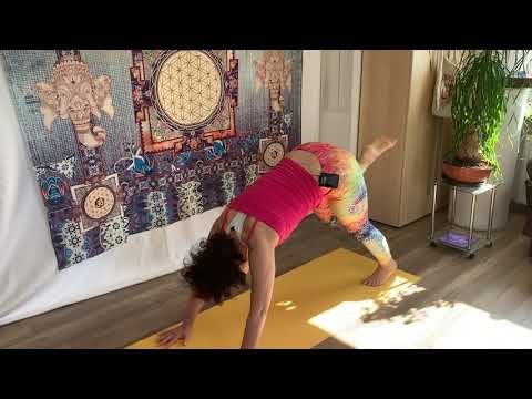 Katrin Eulzer (Sonnenschein-Yoga) - Balance-Reihe. Standstellungen. Yoga-Asana Sequenz. Vinyasa