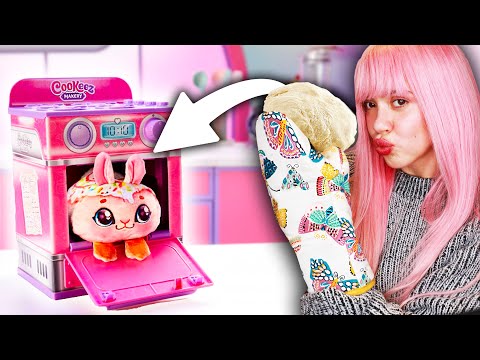 I BAKED A TEDDY BEAR IN THE OVEN! 🥧 Cookeez Makery