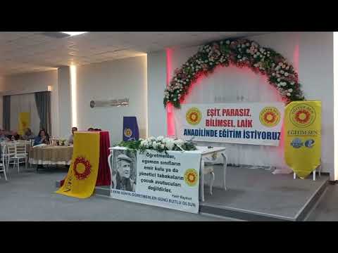 Eğitim Sen Adana Şubesinin 5 Ekim Dünya Öğretmenler Günü Etkinliğinde Halaylar Çekildi.