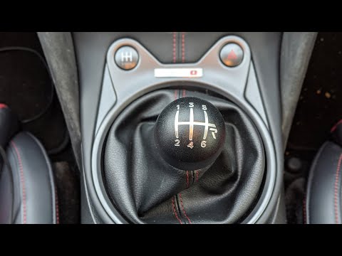 Nissan 370Z Gear Knob (Shifter) Removal - Race Seng Slammer Replacement - 350Z G35 G37