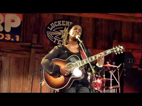 Ruthie Foster: Ring Of Fire