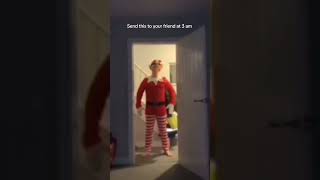 Send this to your friend and say nothing.💀 #christmas #jumpscare #cool #fuuny #elf #3am