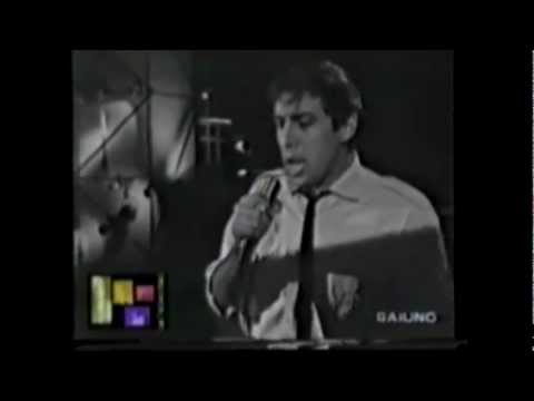 Adriano Celentano - E' Inutile Davvero (HD) 2013