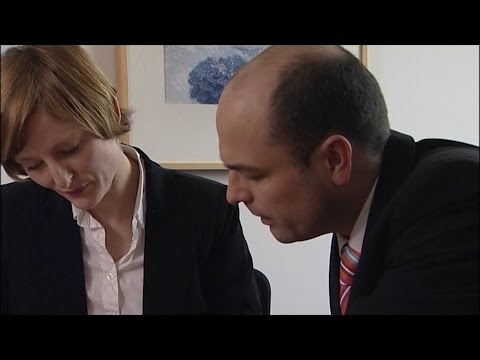Einstieg schwieriges Gespraech Business - Positivbeispiel. || Eniqma Edition by Bell Media.