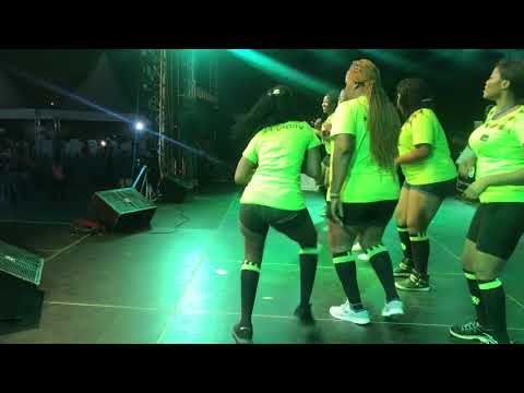 Young Farril ( Ma prestation aux Moov summer 2019)