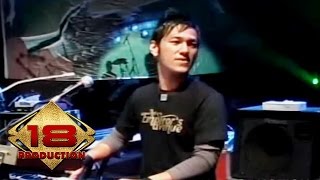 Download lagu Ari Lasso - Tulus (Live Konser Pontianak 27 Oktober 2006) mp3